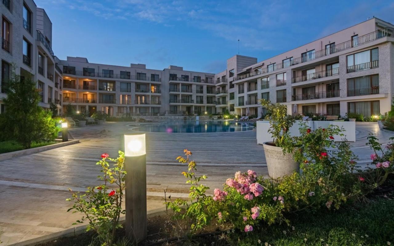 Studio Love - Diamond Beach Burgas Luaran gambar